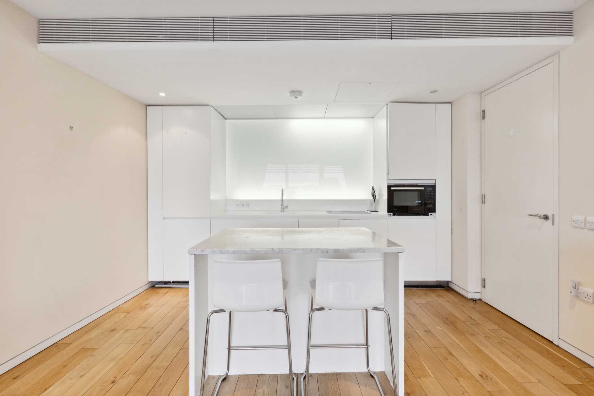 Albion Riverside, Battersea, SW11, Image 9