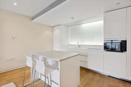Albion Riverside, Battersea, SW11, Image 3
