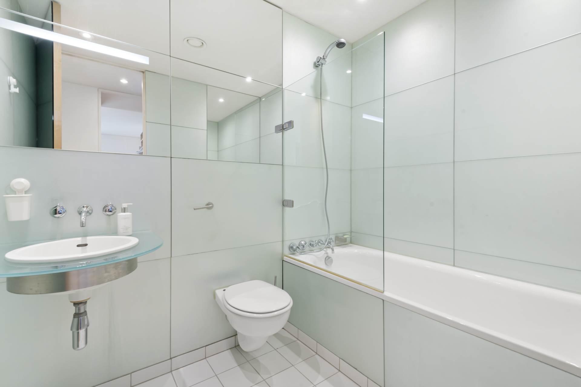 The Montevetro Building, SW11, Image 6