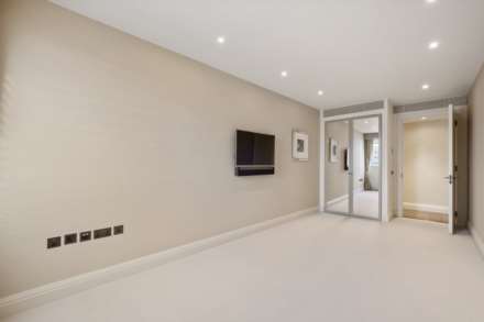 Albion Riverside, Battersea, SW11, Image 14