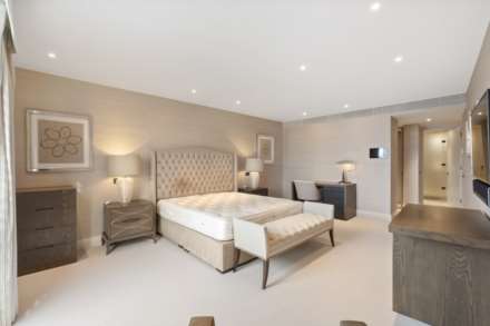 Albion Riverside, Battersea, SW11, Image 15