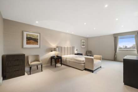 Albion Riverside, Battersea, SW11, Image 5
