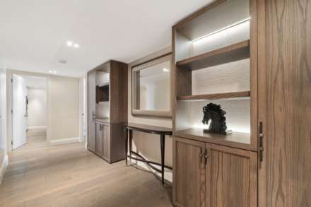 Albion Riverside, Battersea, SW11, Image 8