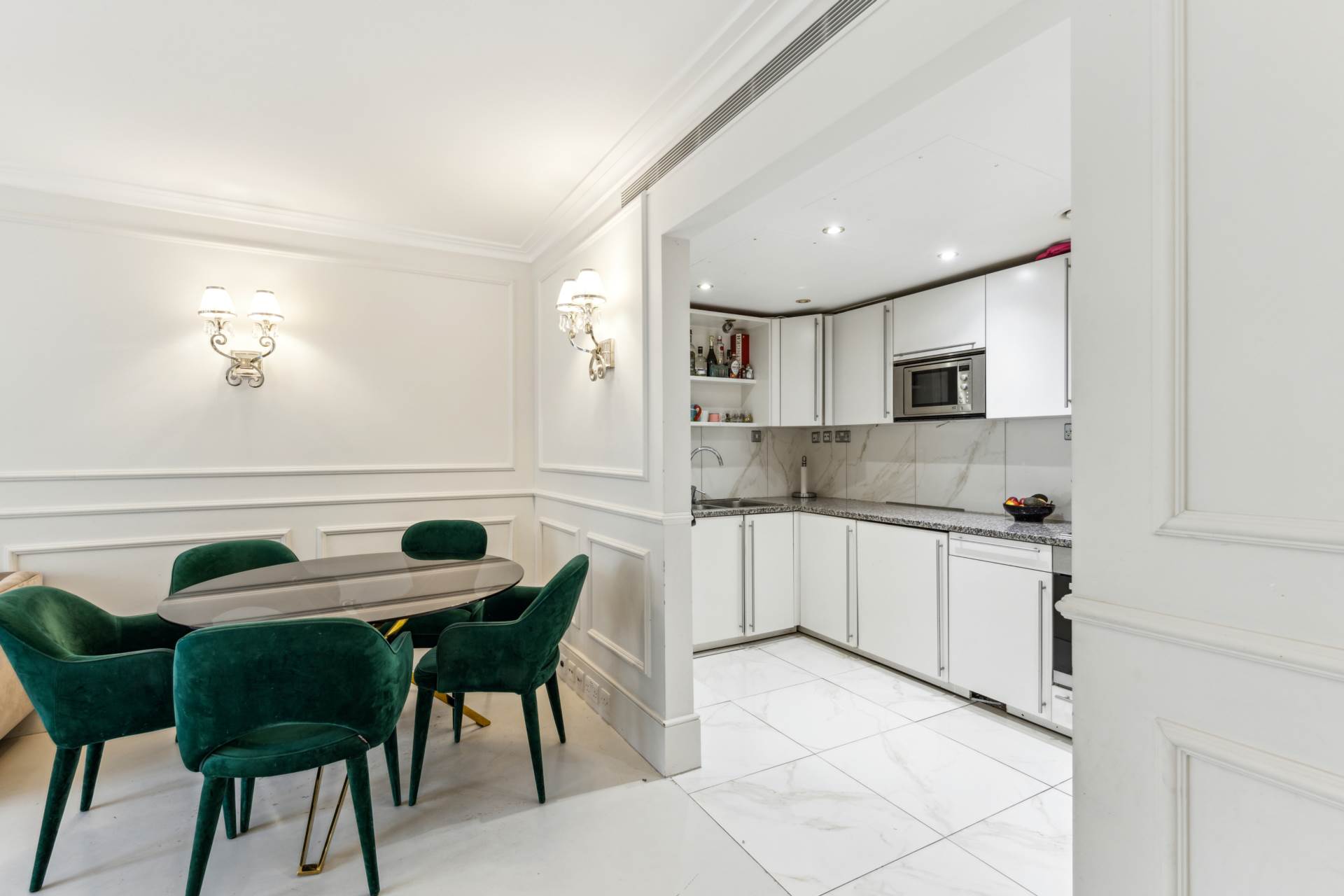 Blore House, Kings Chelsea, SW10, Image 9
