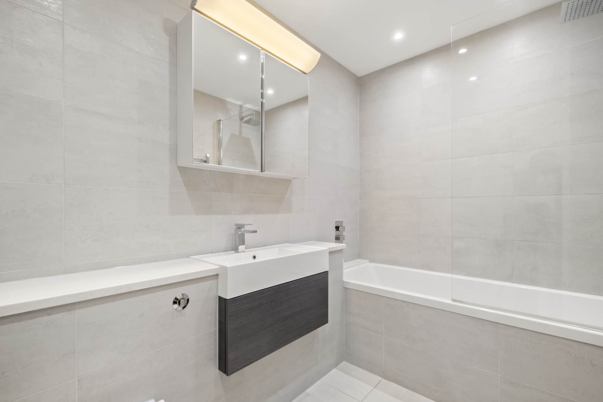 Elm Quay Court, Nine Elms, Image 6