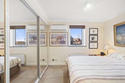 Elm Quay Court, Nine Elms, Image 13