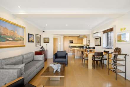 Elm Quay Court, Nine Elms, Image 5