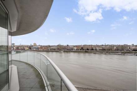 Apartment D51, Albion Riverside, Image 17