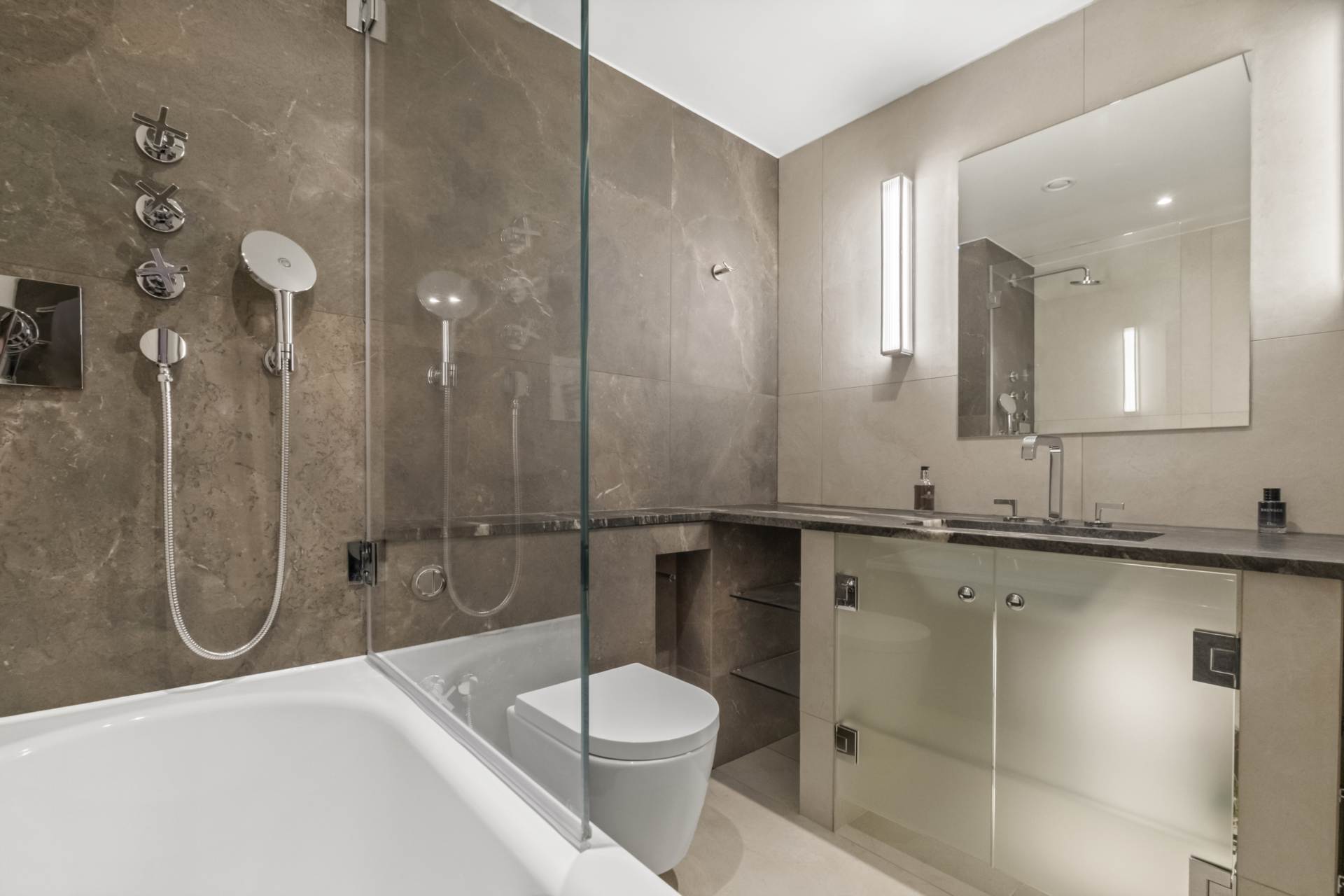 Hester Road, London, Image 12