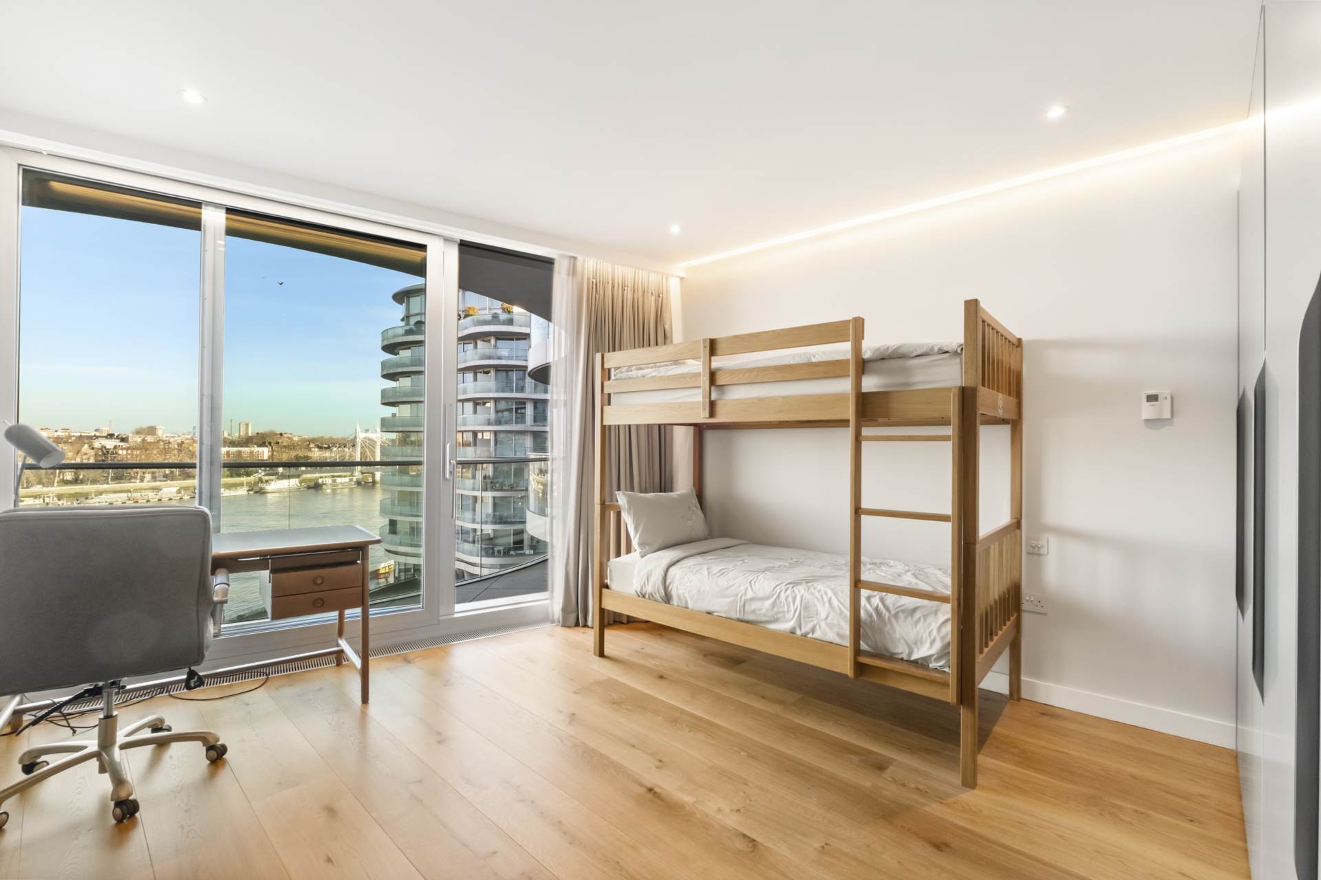 Hester Road, London, Image 14