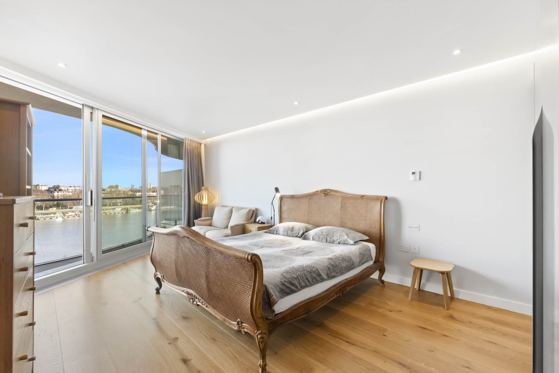 Hester Road, London, Image 5