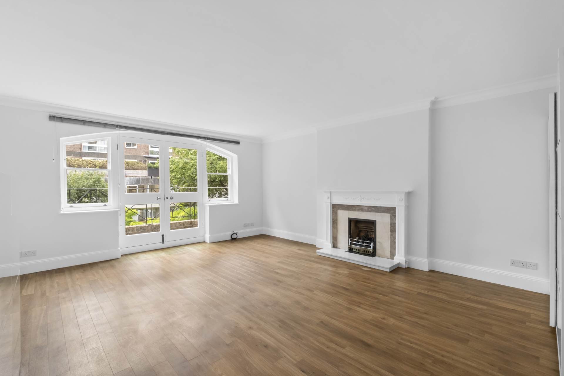 Bolton Gardens, SW5, Image 1