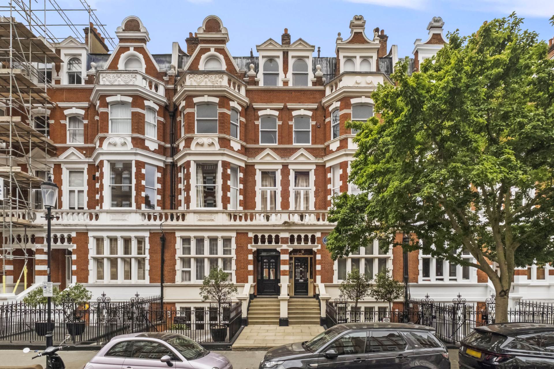 Bolton Gardens, SW5, Image 16