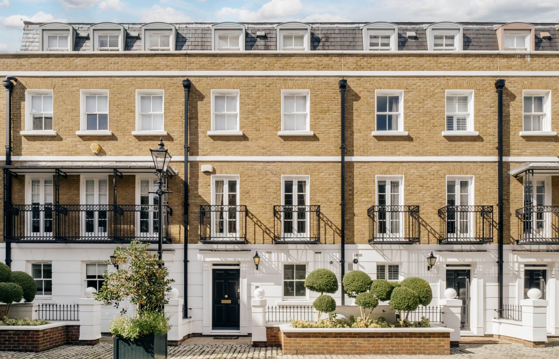 Devonshire Place, Kensington Green, W8, Image 1