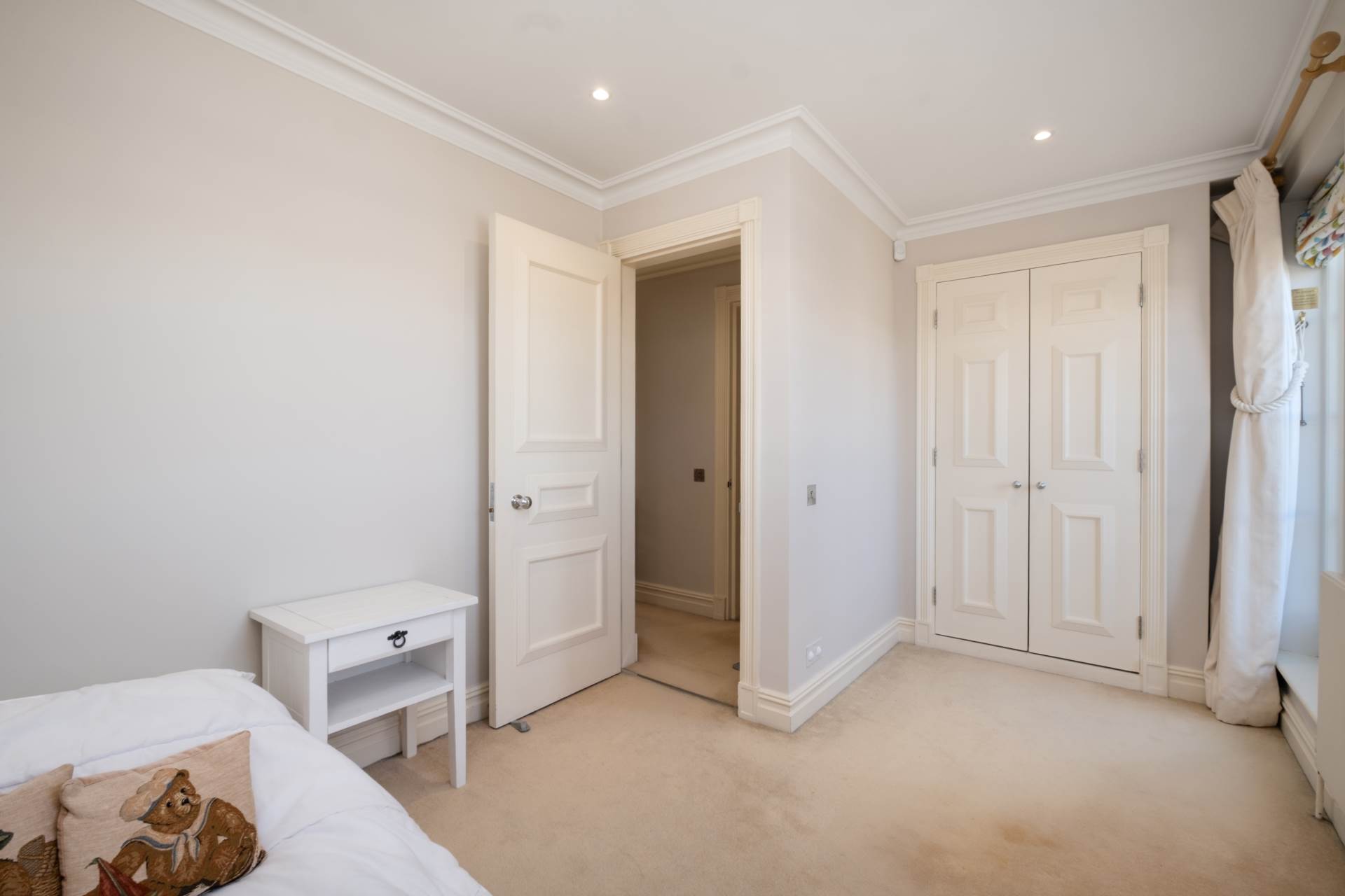 Devonshire Place, Kensington Green, W8, Image 15