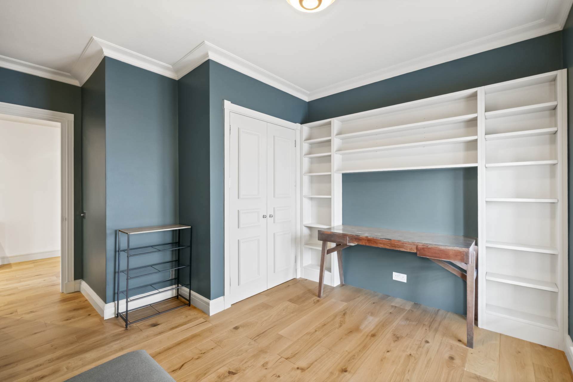 Oak Lodge, Kensington Green, W8, Image 11
