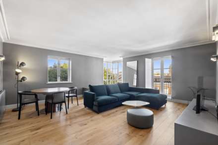 Oak Lodge, Kensington Green, W8, Image 1