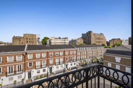 Oak Lodge, Kensington Green, W8, Image 15