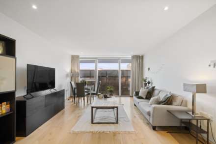 Albion Riverside, Battersea, Image 1