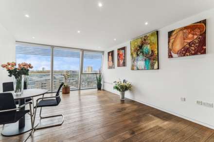 Albion Riverside, SW11, Image 4