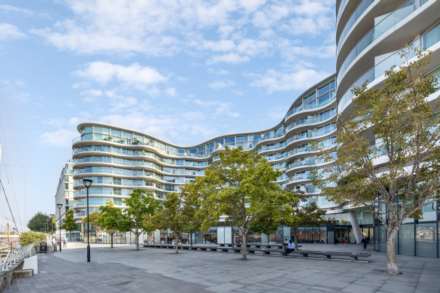Albion Riverside, 8 Hester Road, Image 2