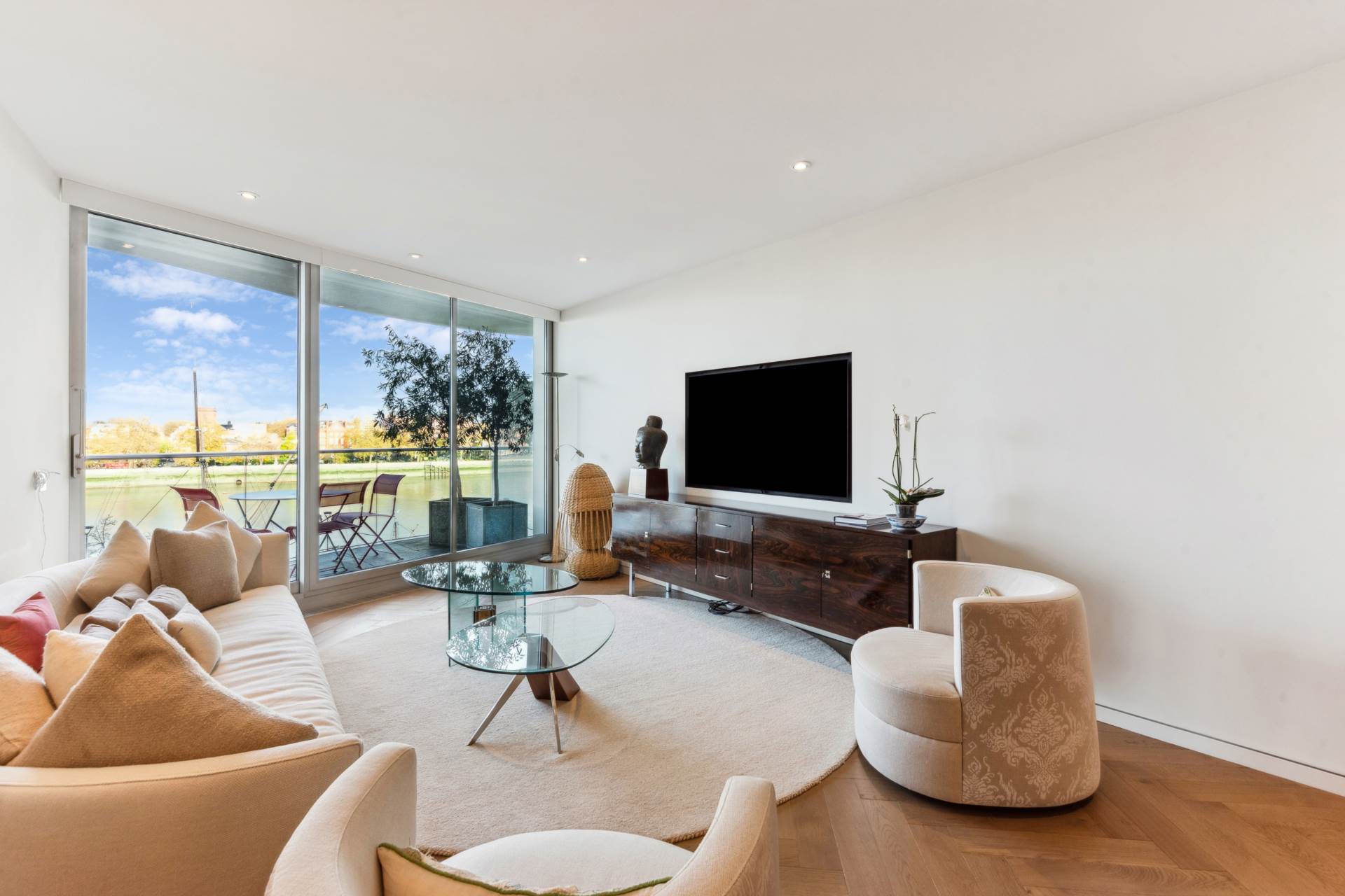 Albion Riverside, Hester Road, SW11, Image 2