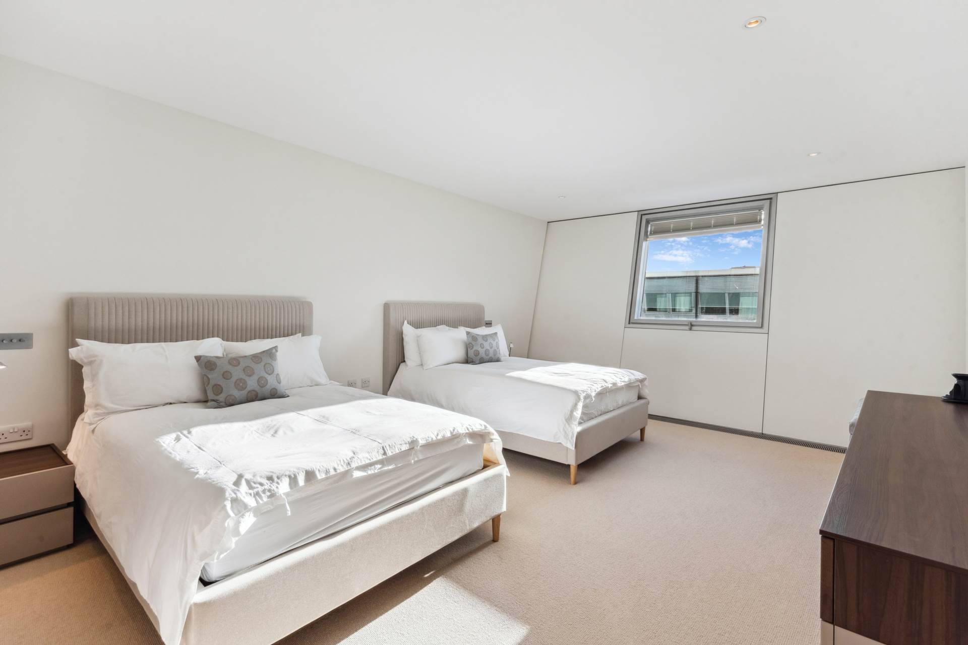 Albion Riverside, Hester Road, SW11, Image 6