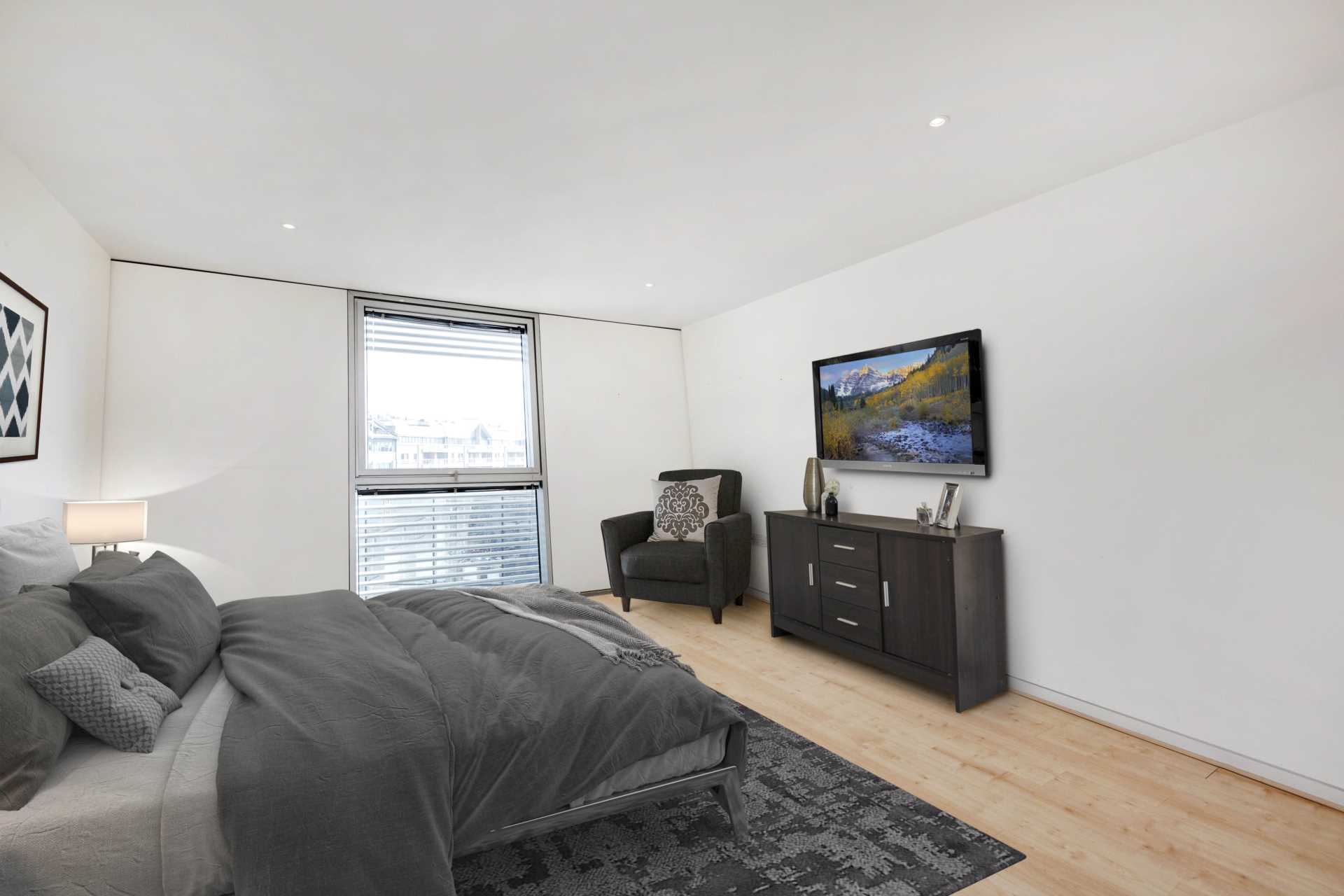 Albion Riverside, Battersea, SW11, Image 3