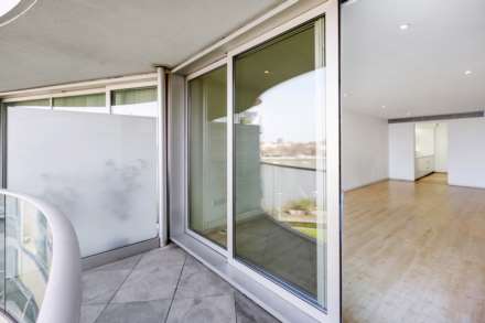 Albion Riverside, Battersea, SW11, Image 10