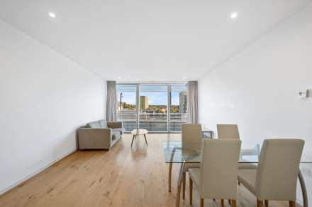 Albion Riverside, Battersea, Image 1