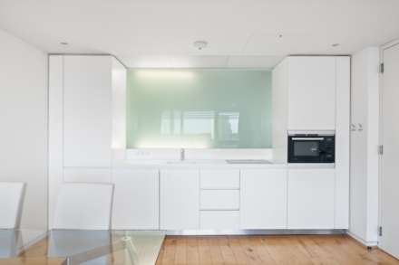 Albion Riverside, Battersea, Image 4