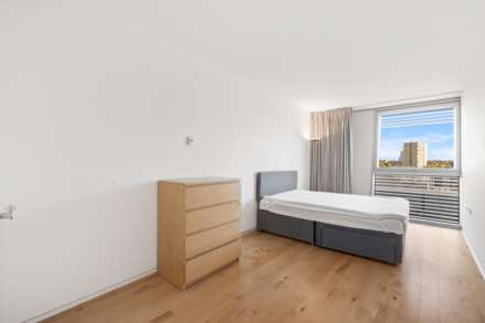 Albion Riverside, Battersea, Image 7