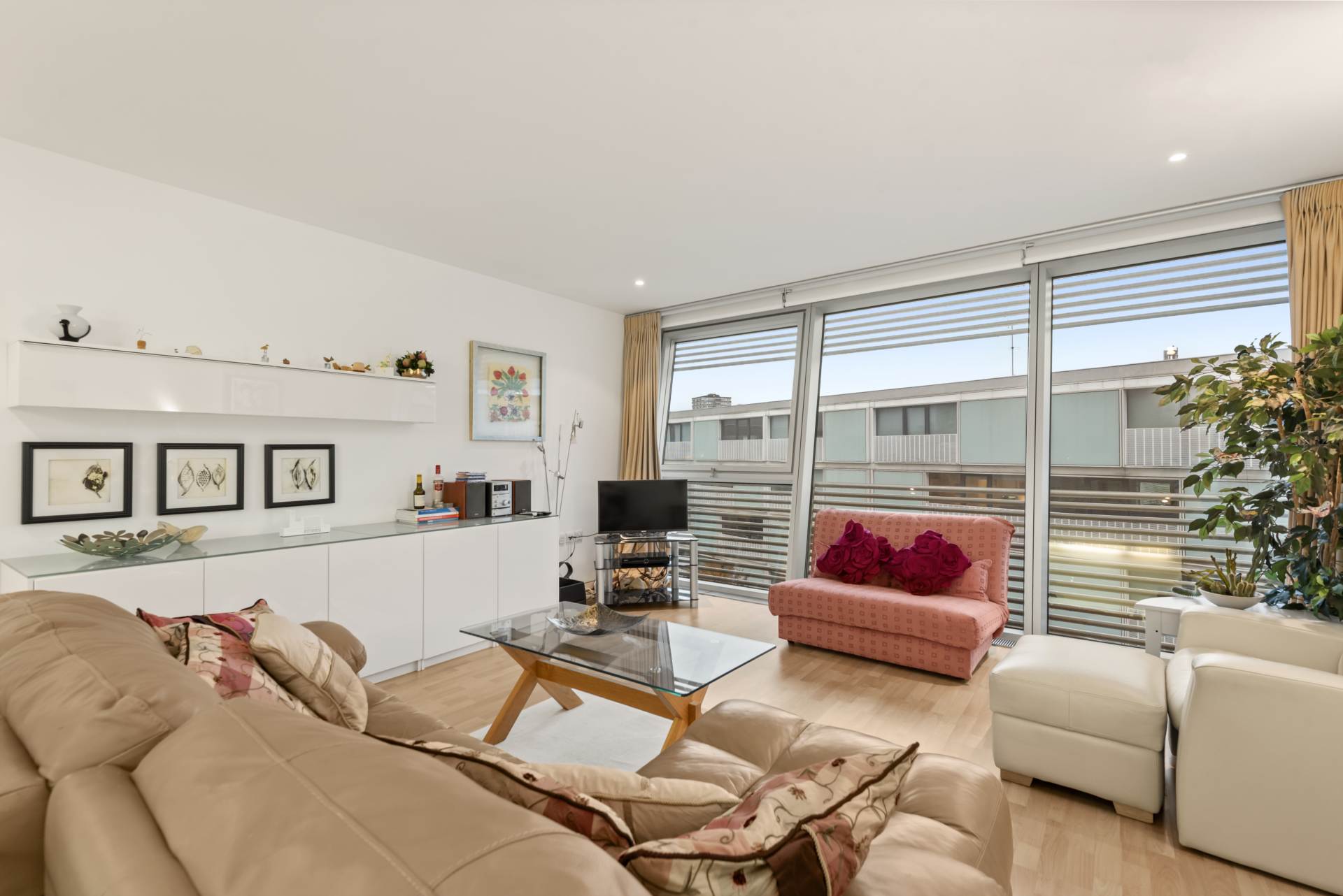 Albion Riverside, 8 Hester Road, Image 12