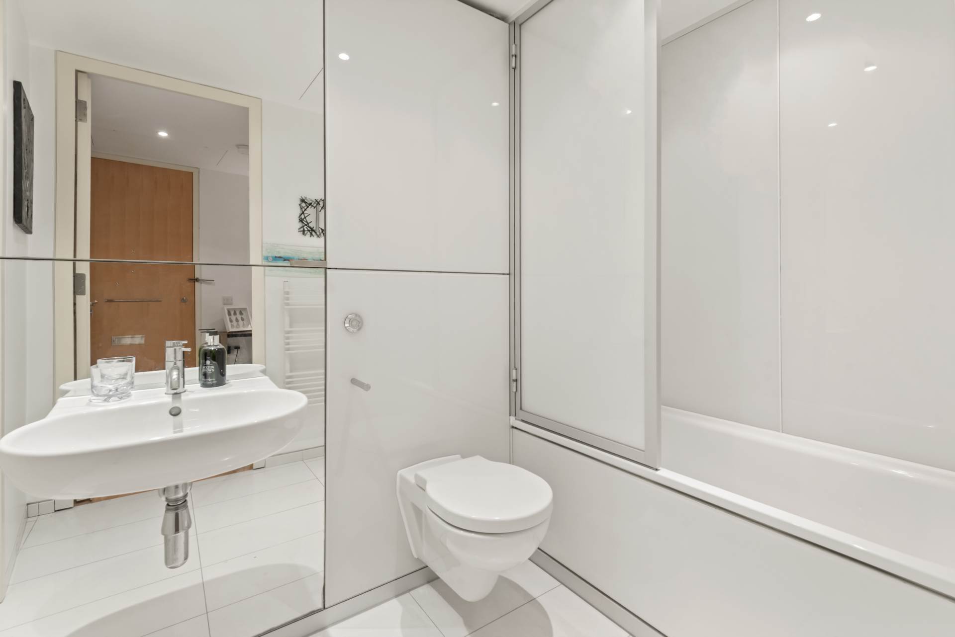 Albion Riverside, 8 Hester Road, Image 6