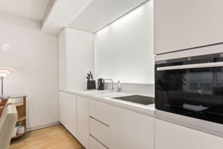 Albion Riverside, 8 Hester Road, Image 4