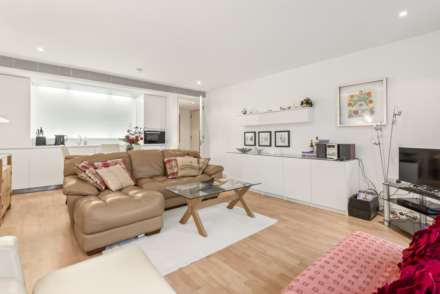 Albion Riverside, 8 Hester Road, Image 5