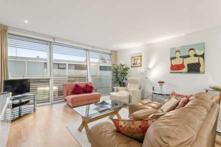 Albion Riverside, 8 Hester Road, Image 8