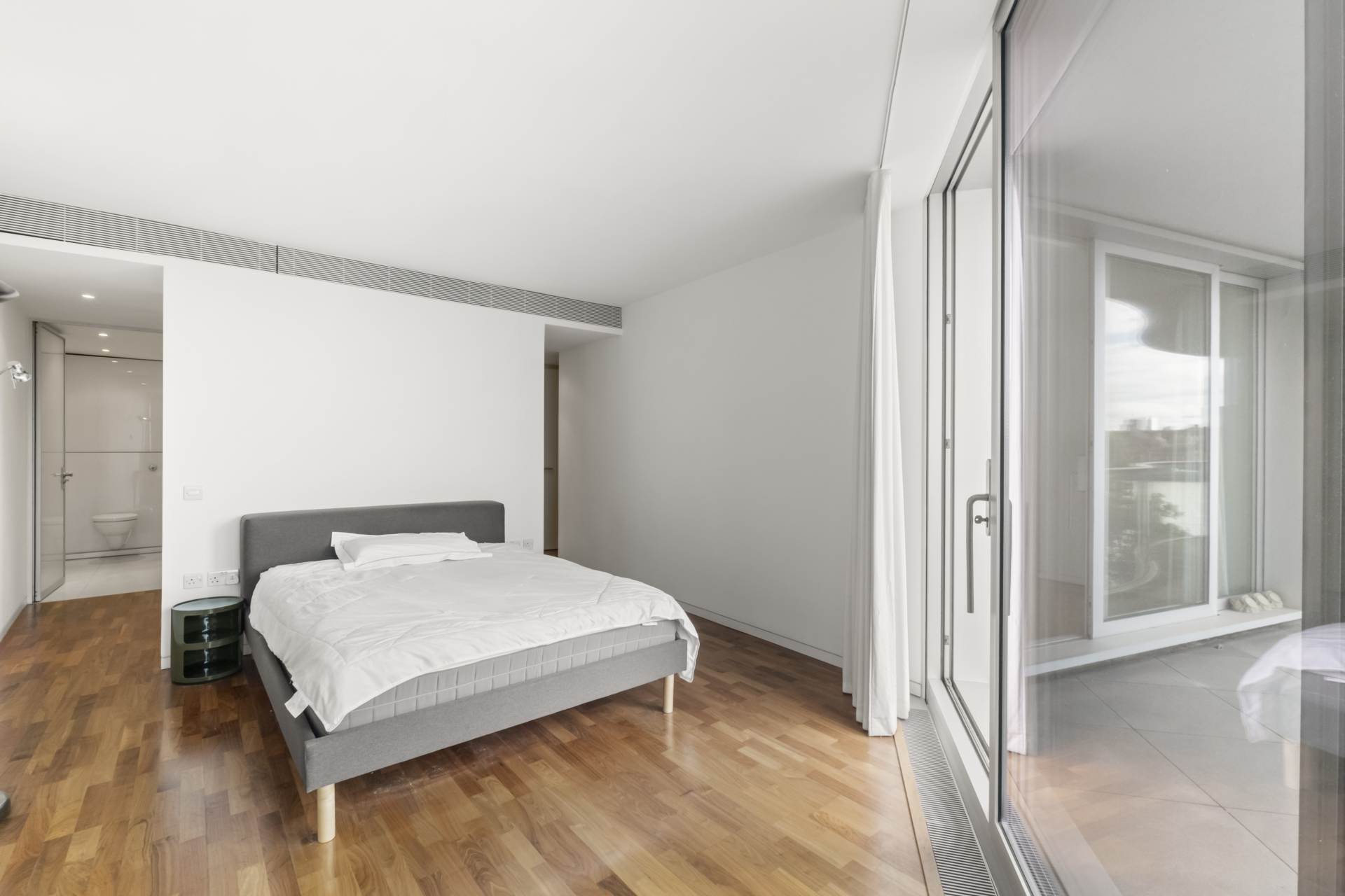 Albion Riverside, SW11, Image 9