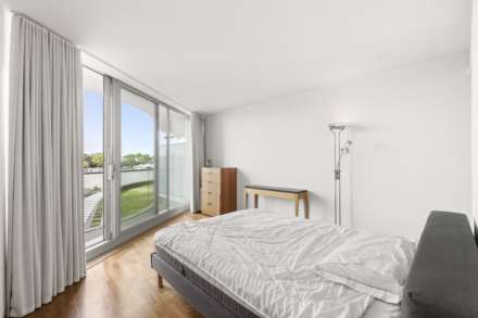Albion Riverside, SW11, Image 10