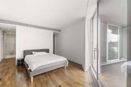Albion Riverside, SW11, Image 9