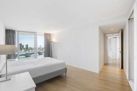 Albion Riverside, Battersea, SW11, Image 9