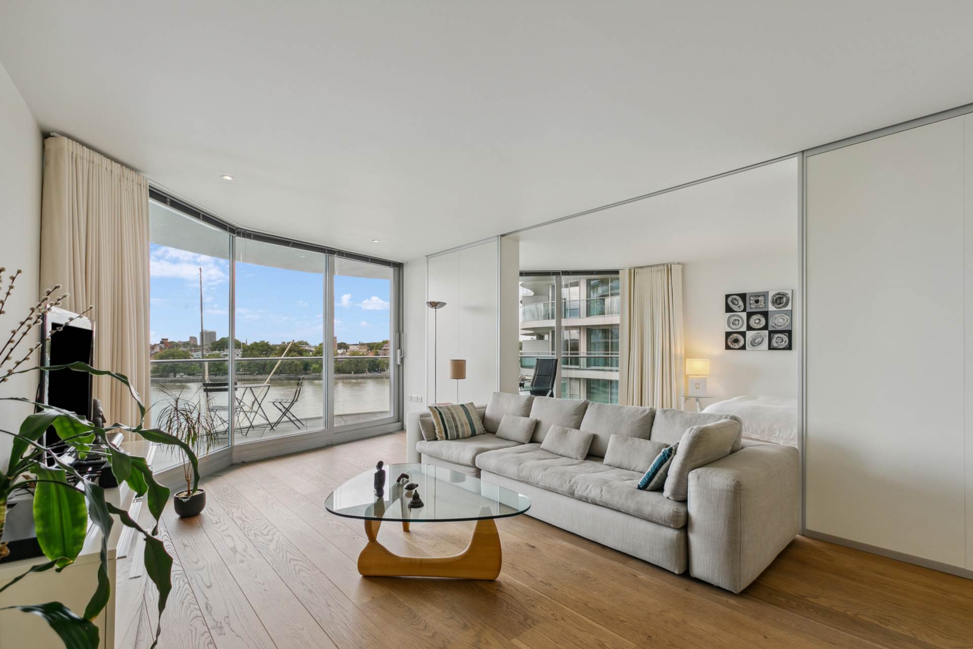 Albion Riverside, Battersea, SW11, Image 1