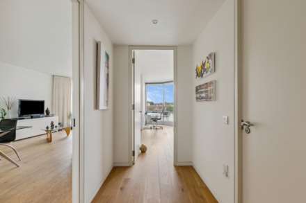 Albion Riverside, Battersea, SW11, Image 8