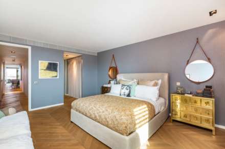 Albion Riverside, 8 Hester Road, SW11, Image 2