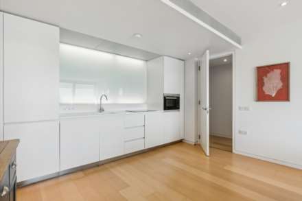 Albion Riverside, Battersea, SW11, Image 9