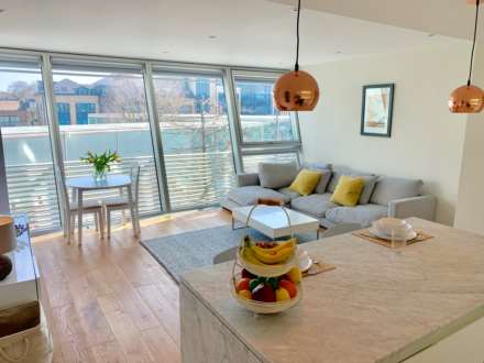 Albion Riverside, Hester Road, SW11, Image 1