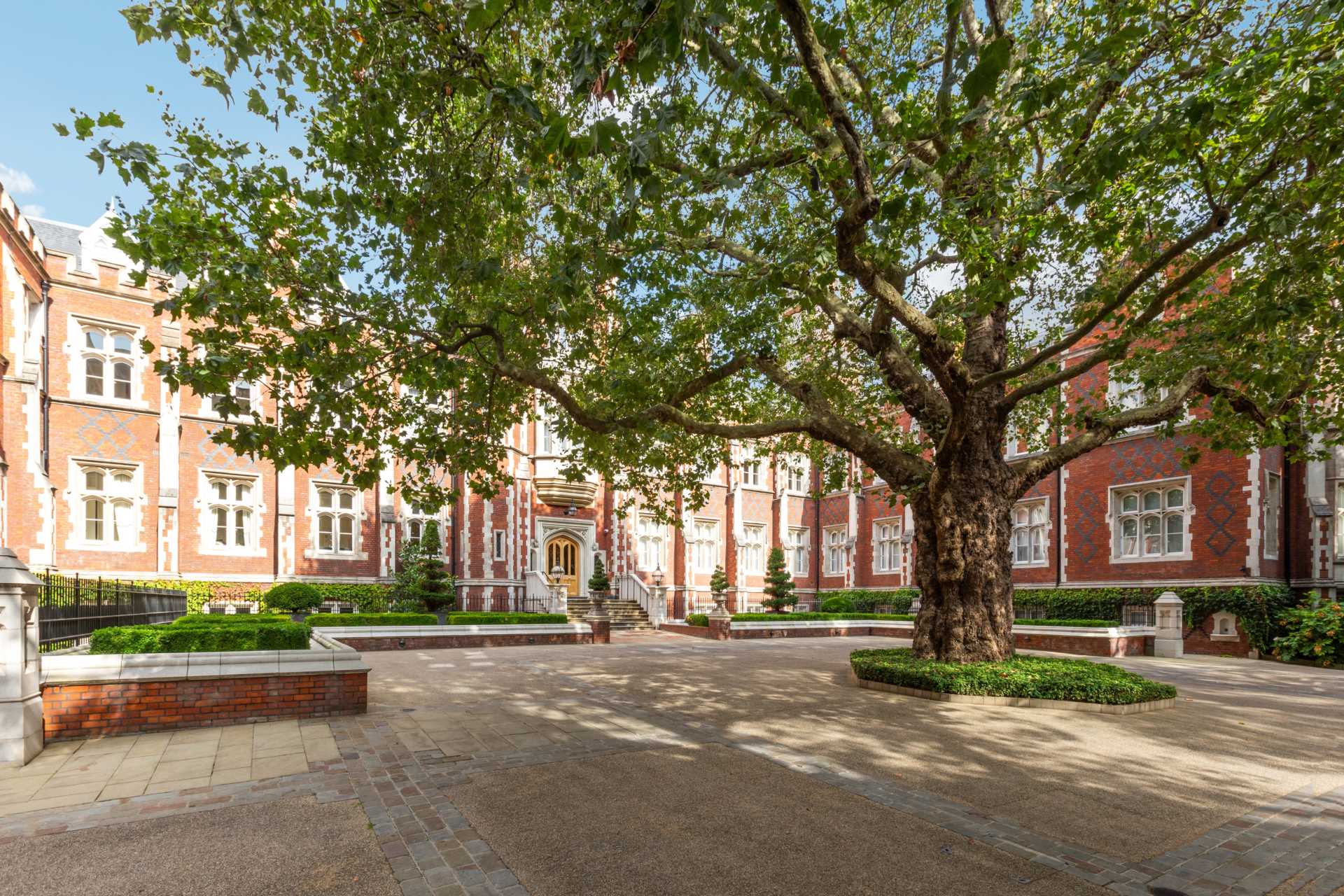 Rose Square, The Bromptons, Chelsea SW3, Image 14