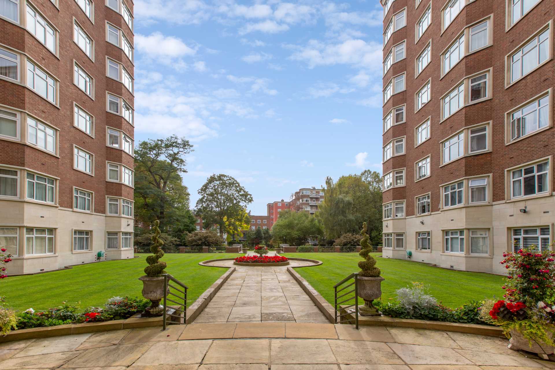 Kingston House North, Knightsbridge SW7, Image 19