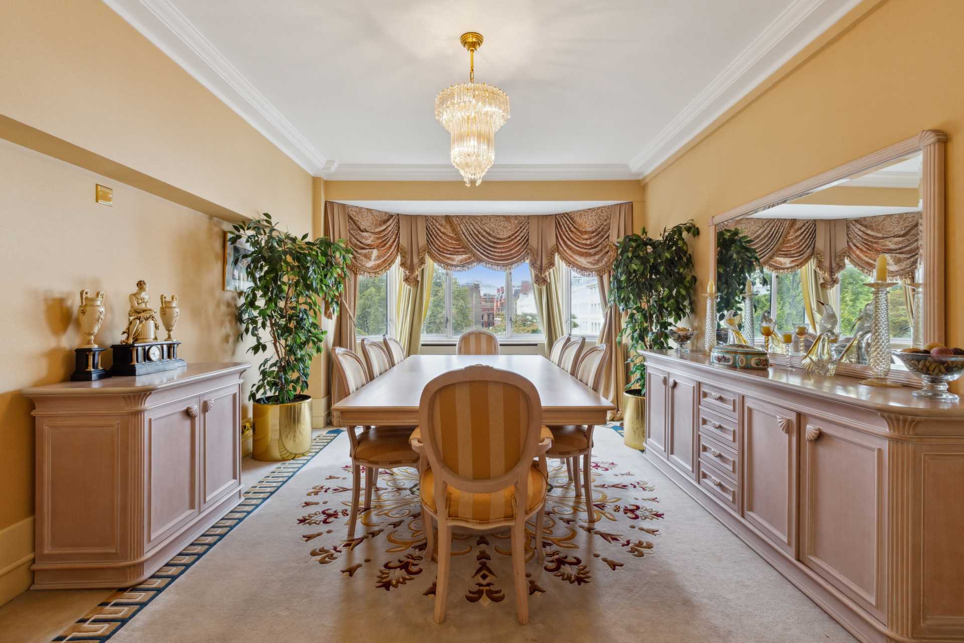 Kingston House North, Knightsbridge SW7, Image 2