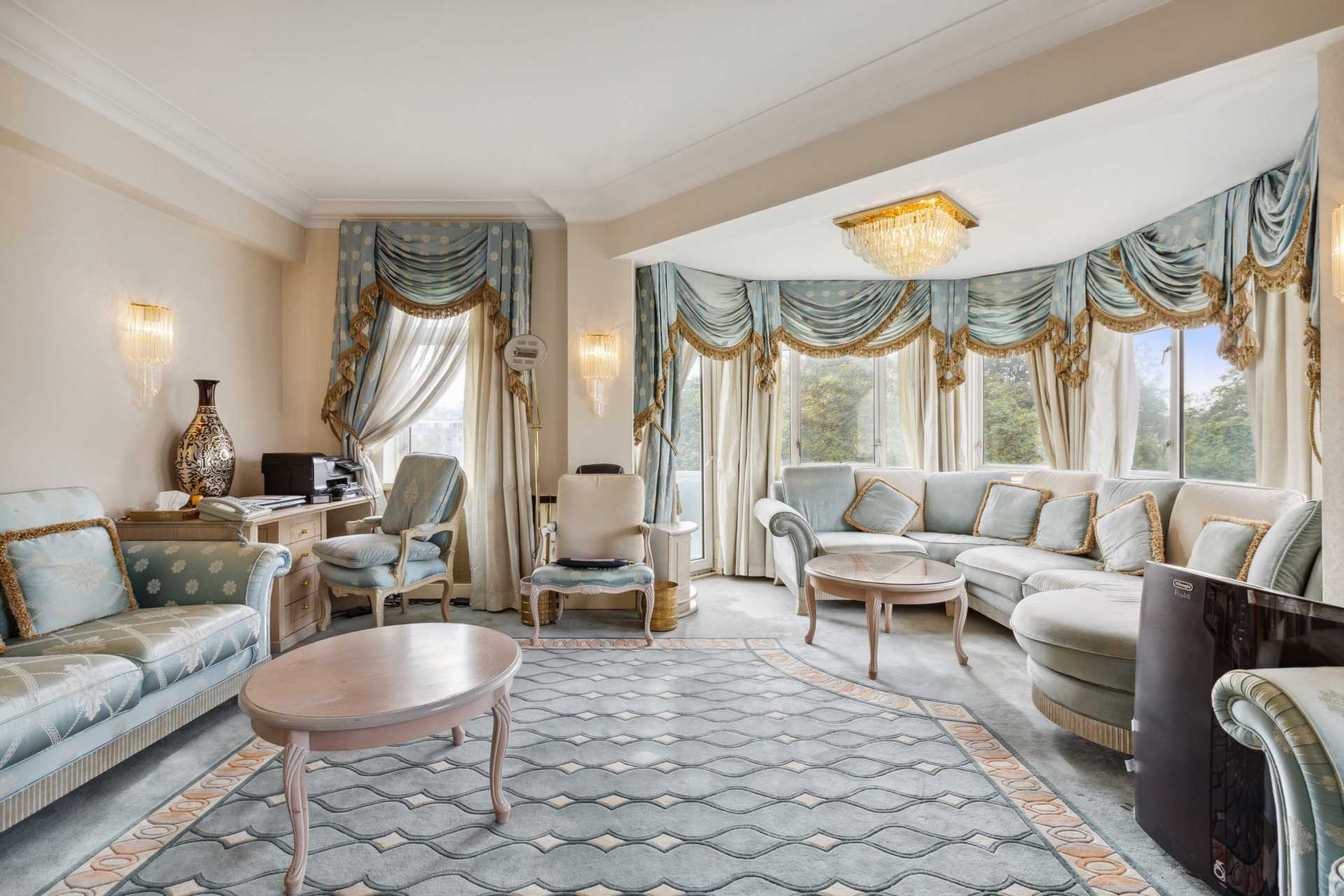 Kingston House North, Knightsbridge SW7, Image 5